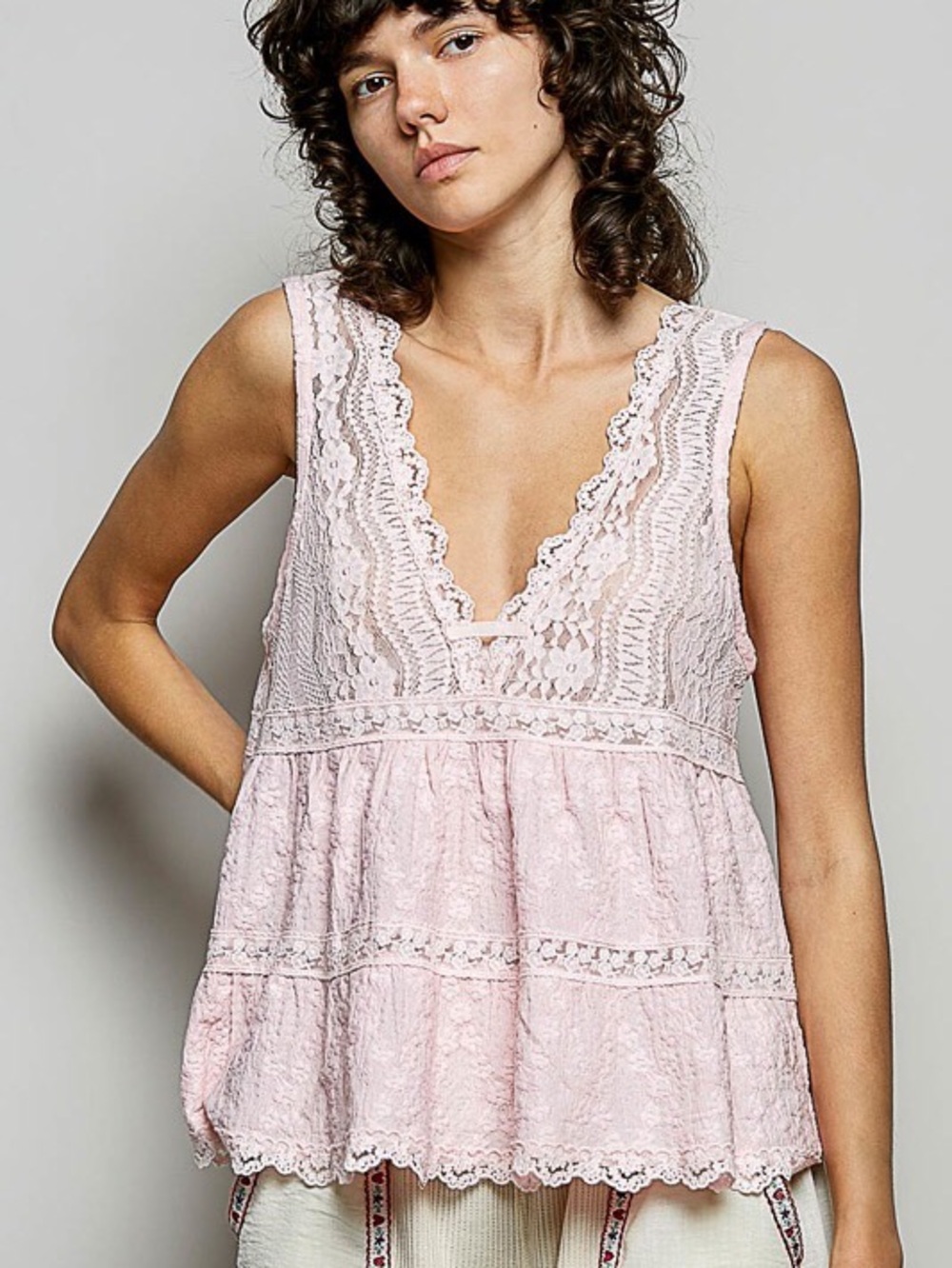 NWT POL TOP PINK LACE Vneck Size Small - Large